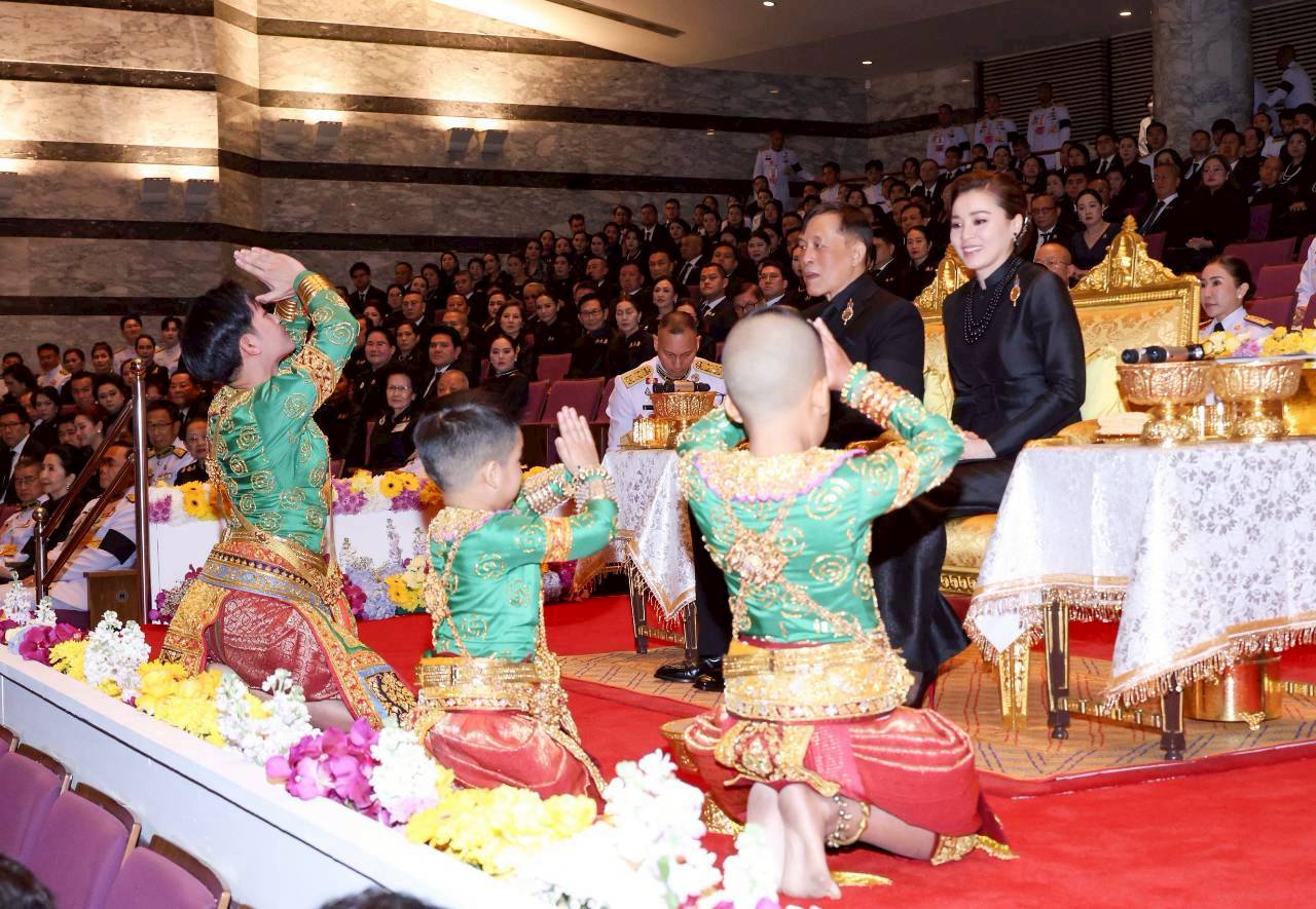 LINE ALBUM 021168 251103 16