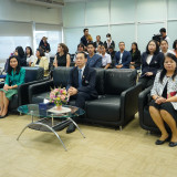 &quot;วราภรณ์&quot; ที่ปรึกษาด้านระบบบริหารการอุดมศึกษาฯ รับมอบทุนการศ ... Image 5