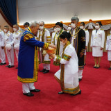 พระบาทสมเด็จพระเจ้าอยู่หัวโปรดเกล้าฯ ผู้แทนพระองค์ พระราชทาน ... Image 1